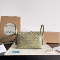 보테가 베네타 스몰 루프 백